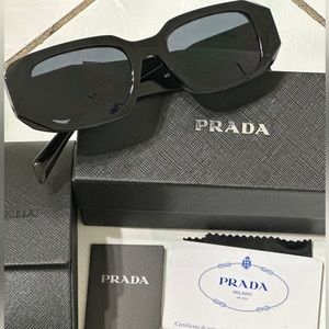 PRADA SUNGLASSES (BLACK)